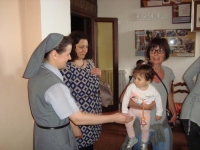Wizyta dzieci w domu na via del Casaletto